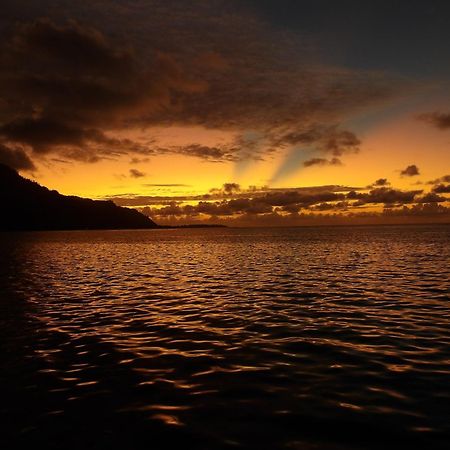 Catamaran Amaya - Sejour Insolite Sur Le Lagon De Moorea Hauru Extérieur photo
